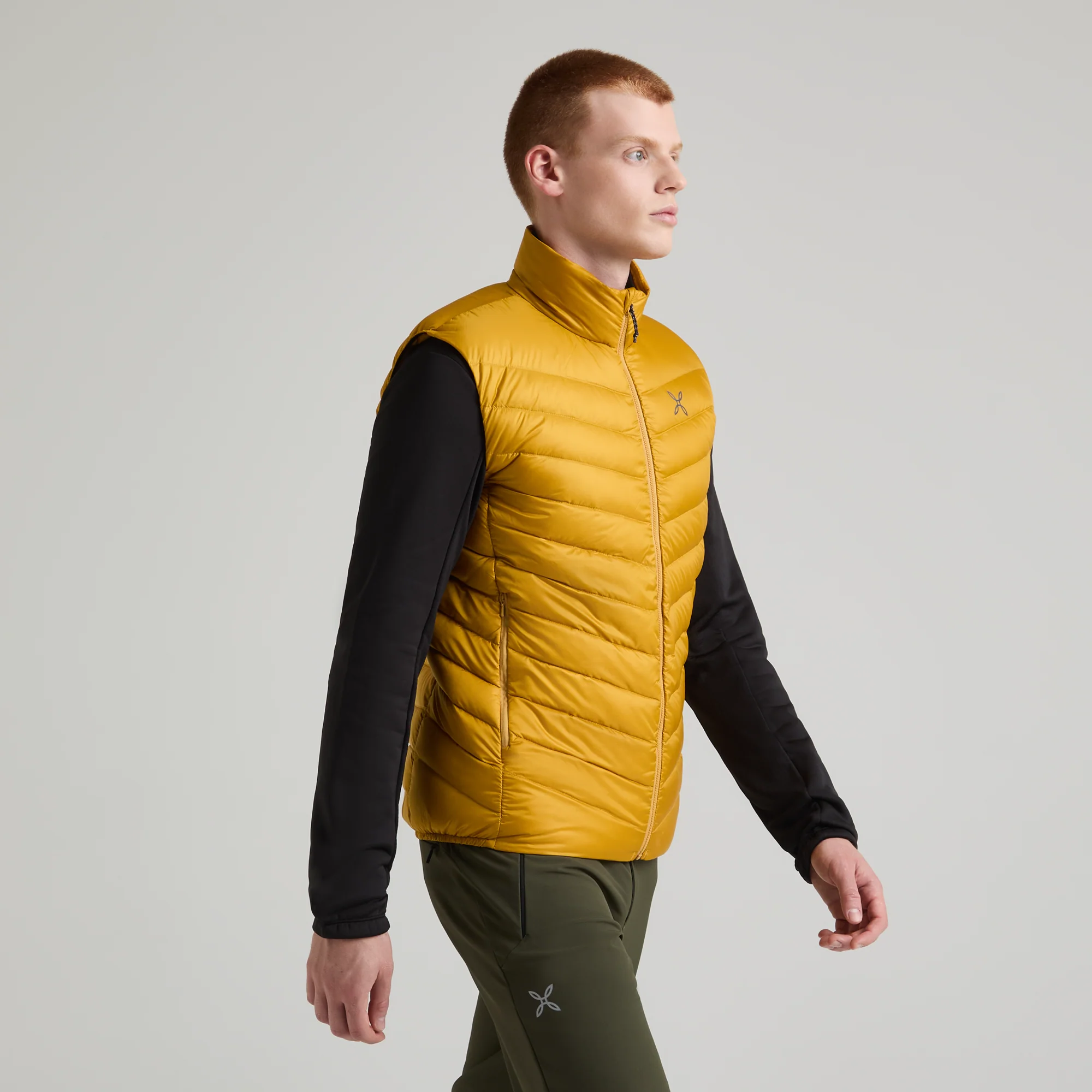 BREEZE DUVET VEST - Image 11