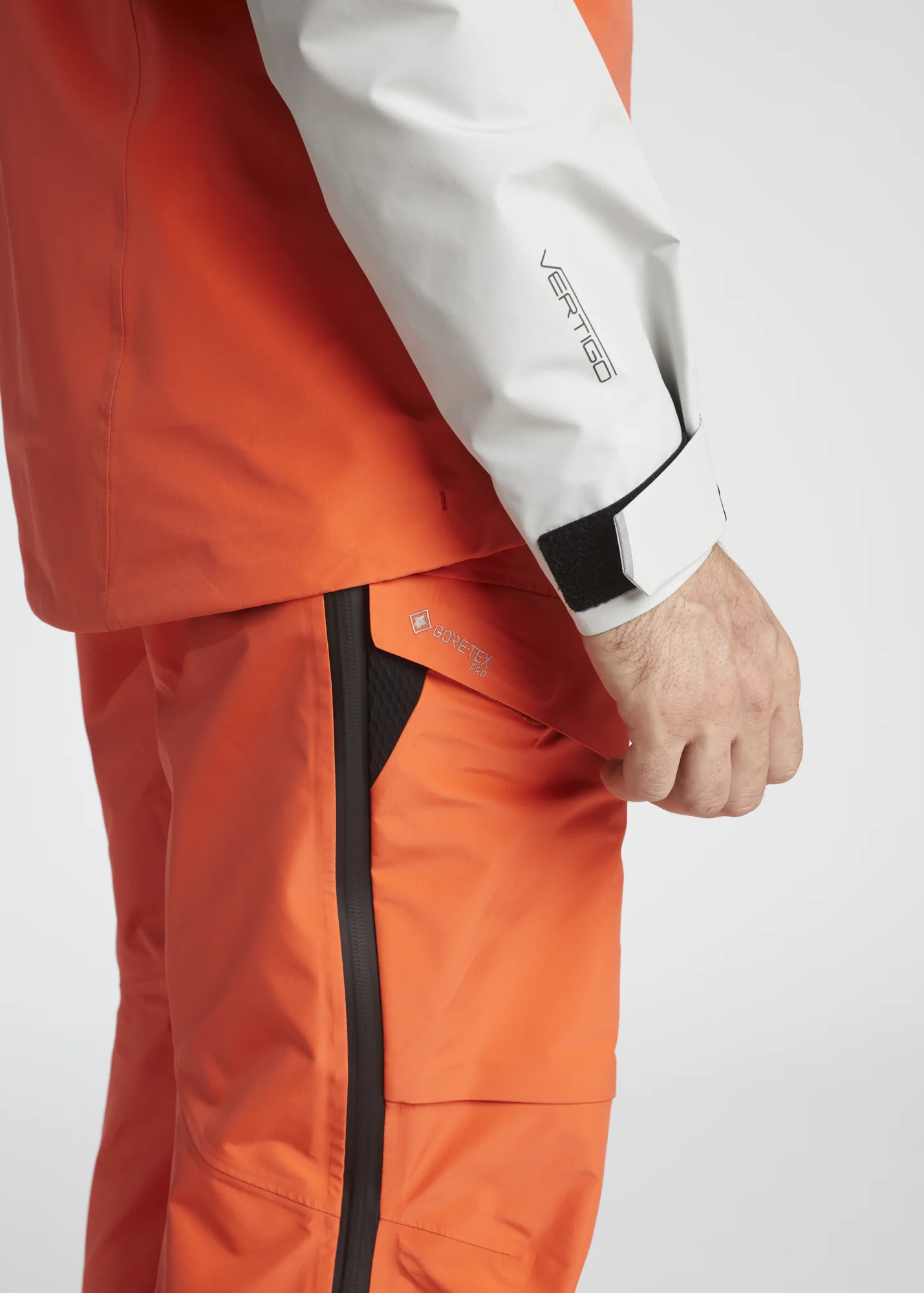 CLIFF COVER PANTS - Image 9