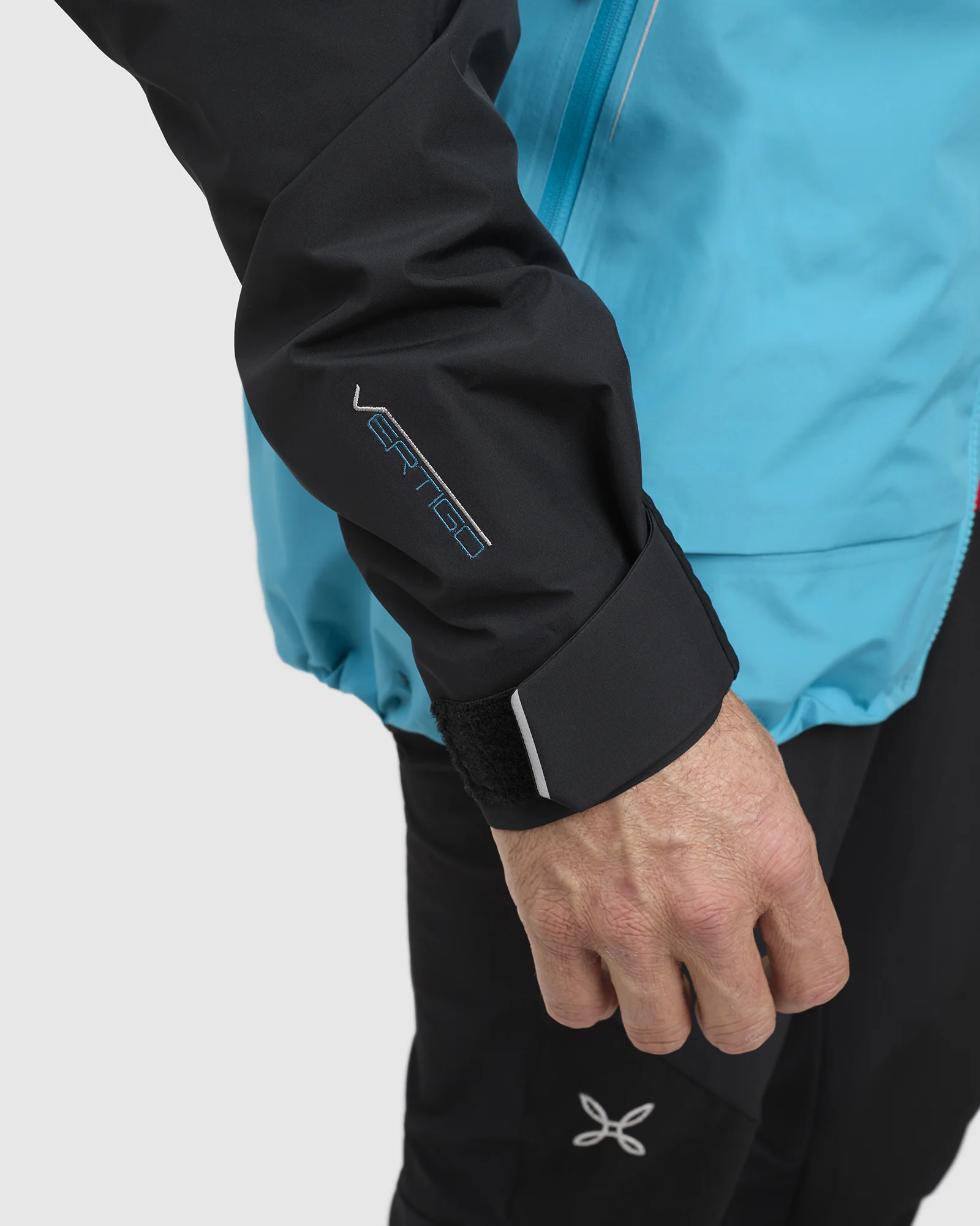 CLIFF JACKET - Image 16