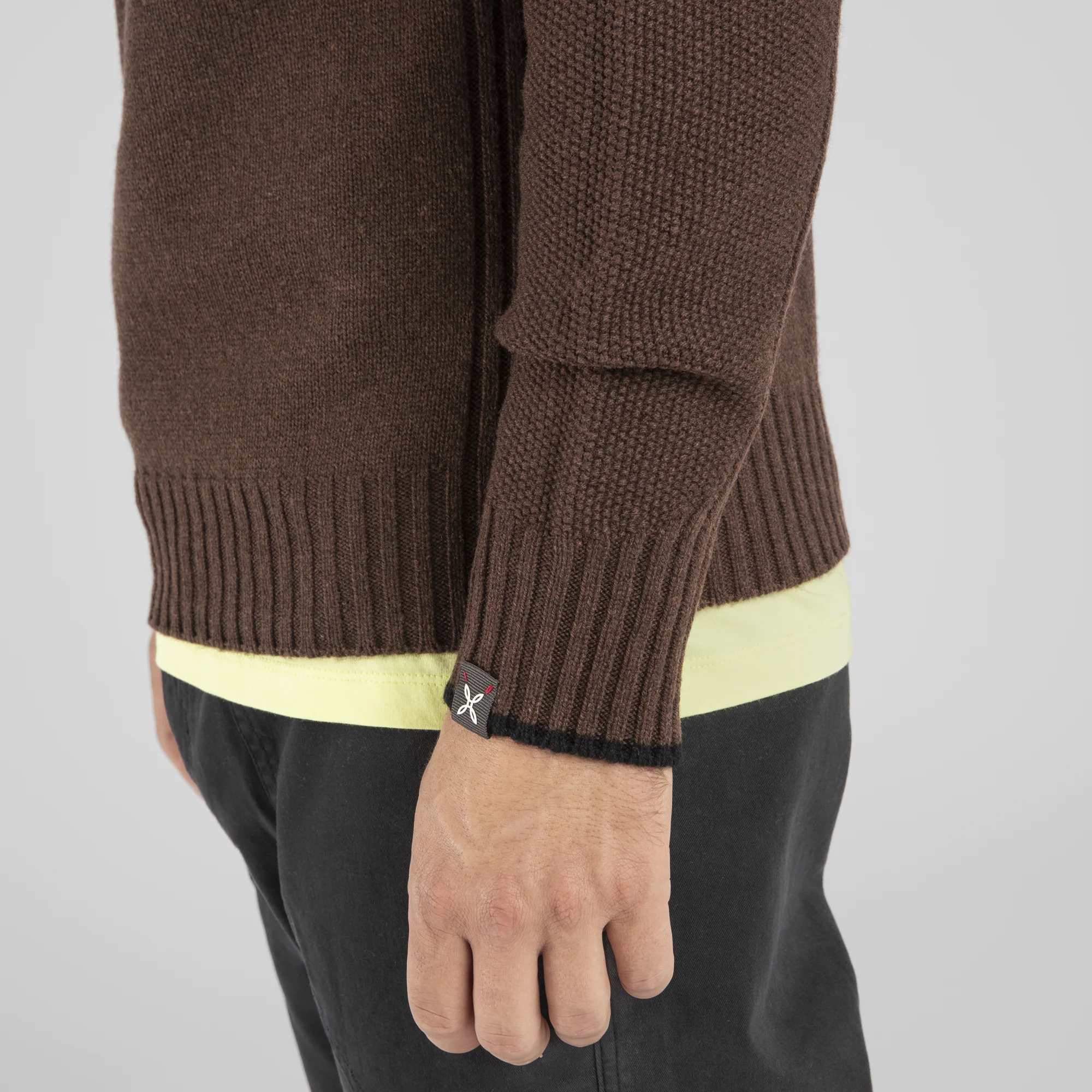 ESSENCE MAGLIA - Image 12