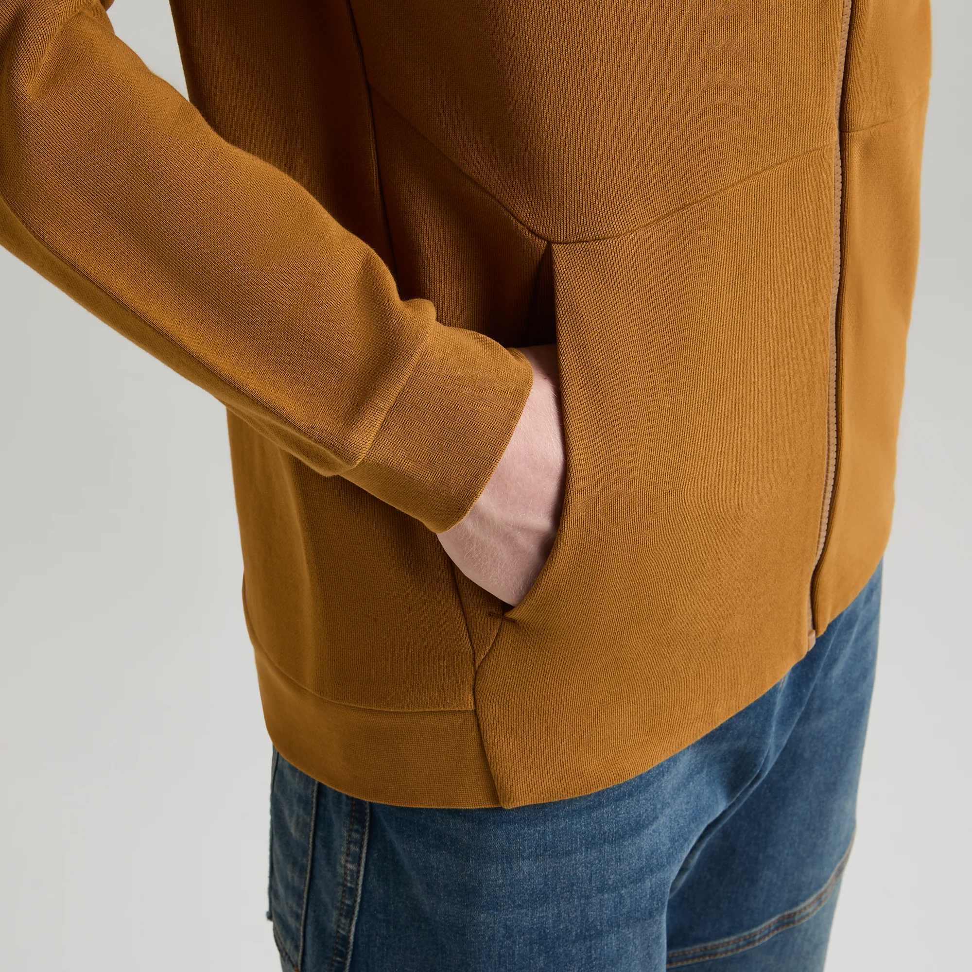 GOBI HOODED SWEATER - Image 13