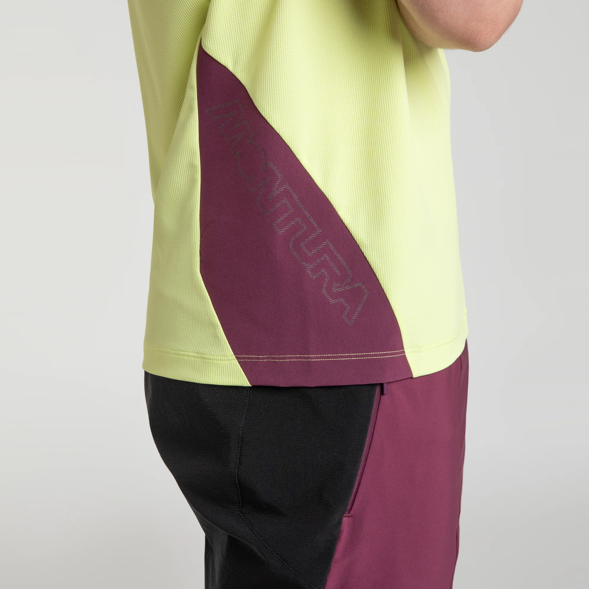 HADE T-SHIRT - Image 33