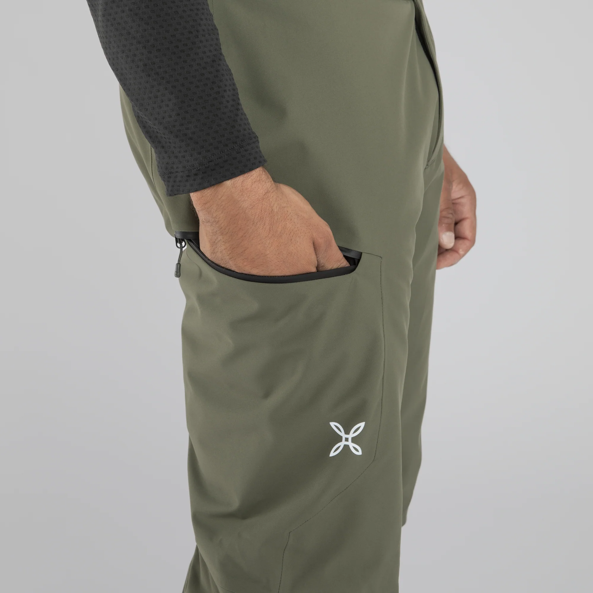 ICE SKI PANTS - Image 12