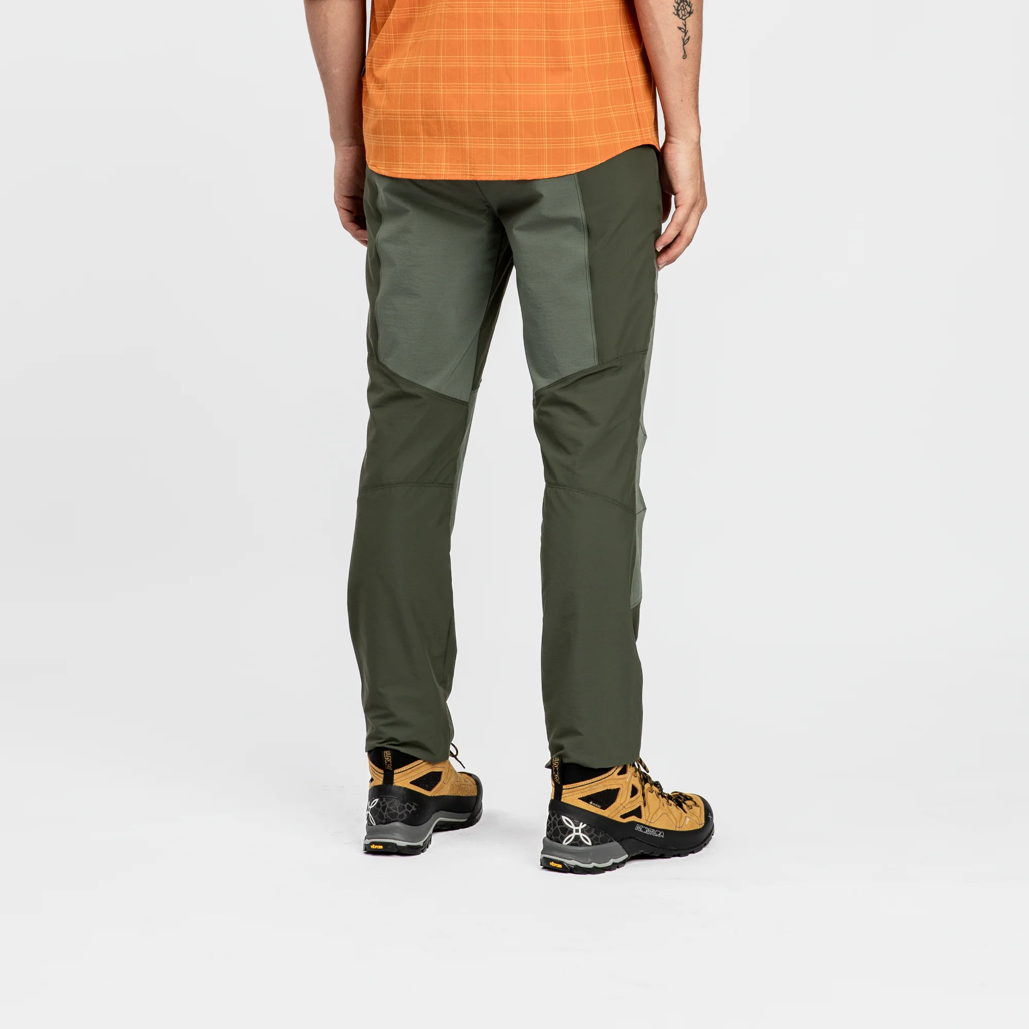 MOUNTAIN TREK PANTS - Image 11