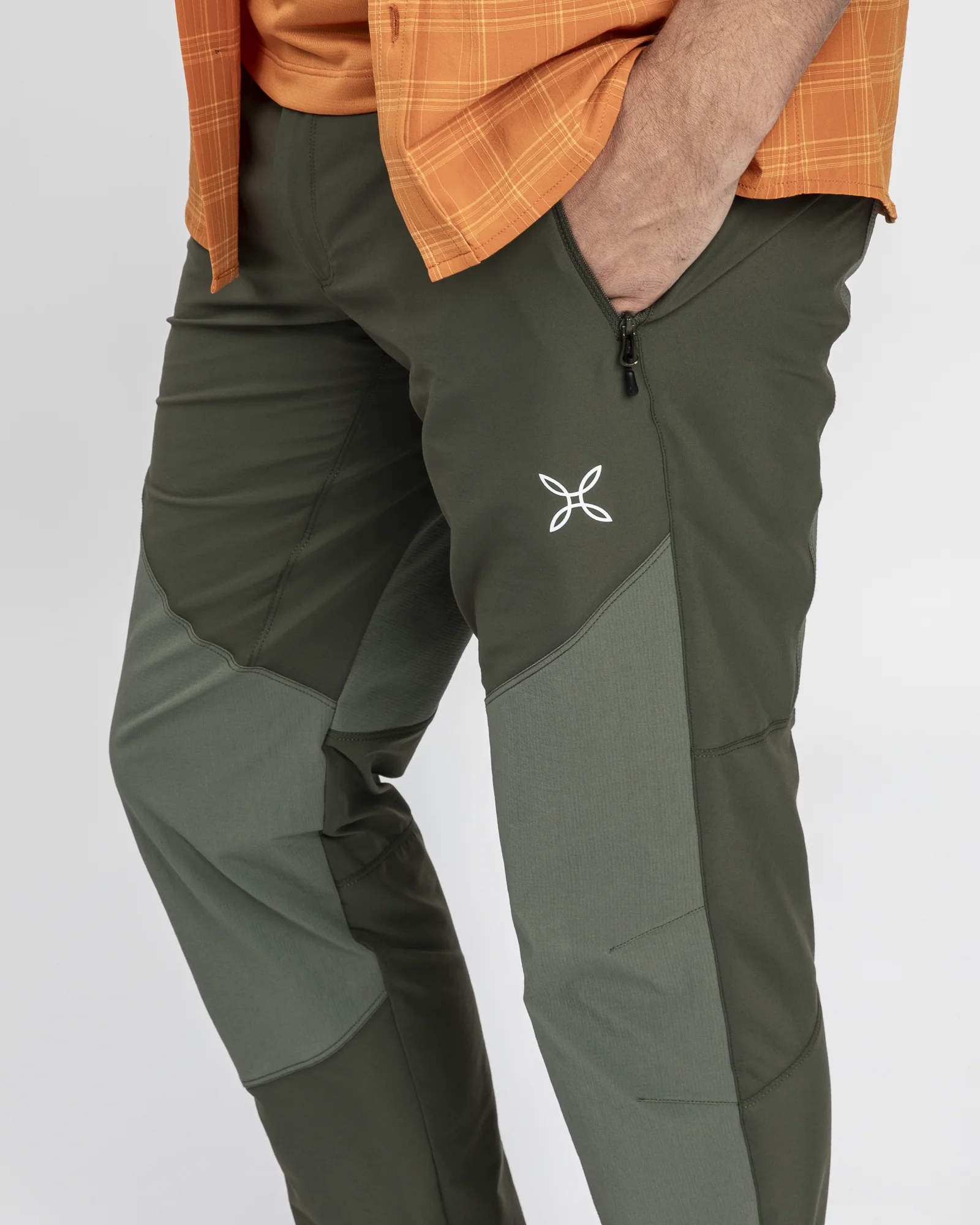 MOUNTAIN TREK PANTS - Image 6