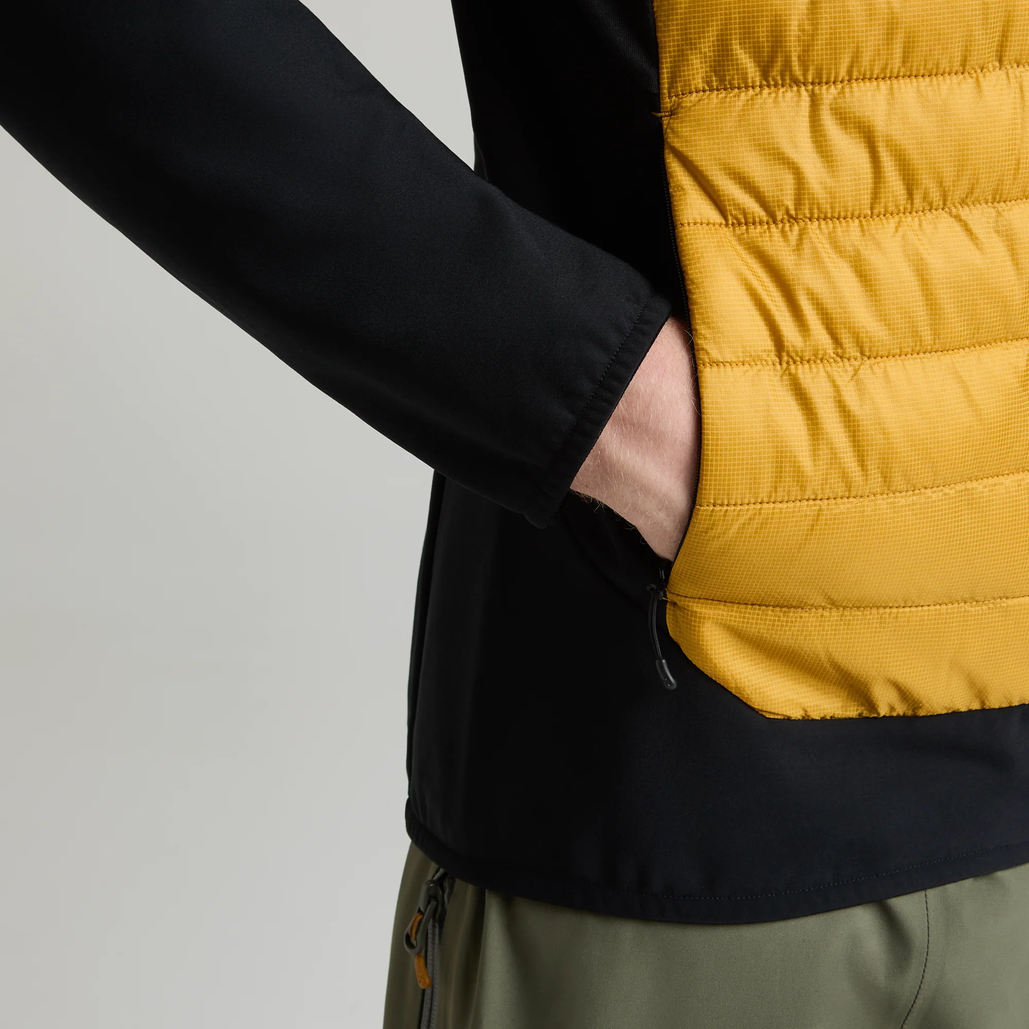 PEAK HYBRID HOODED JACKET - Image 17