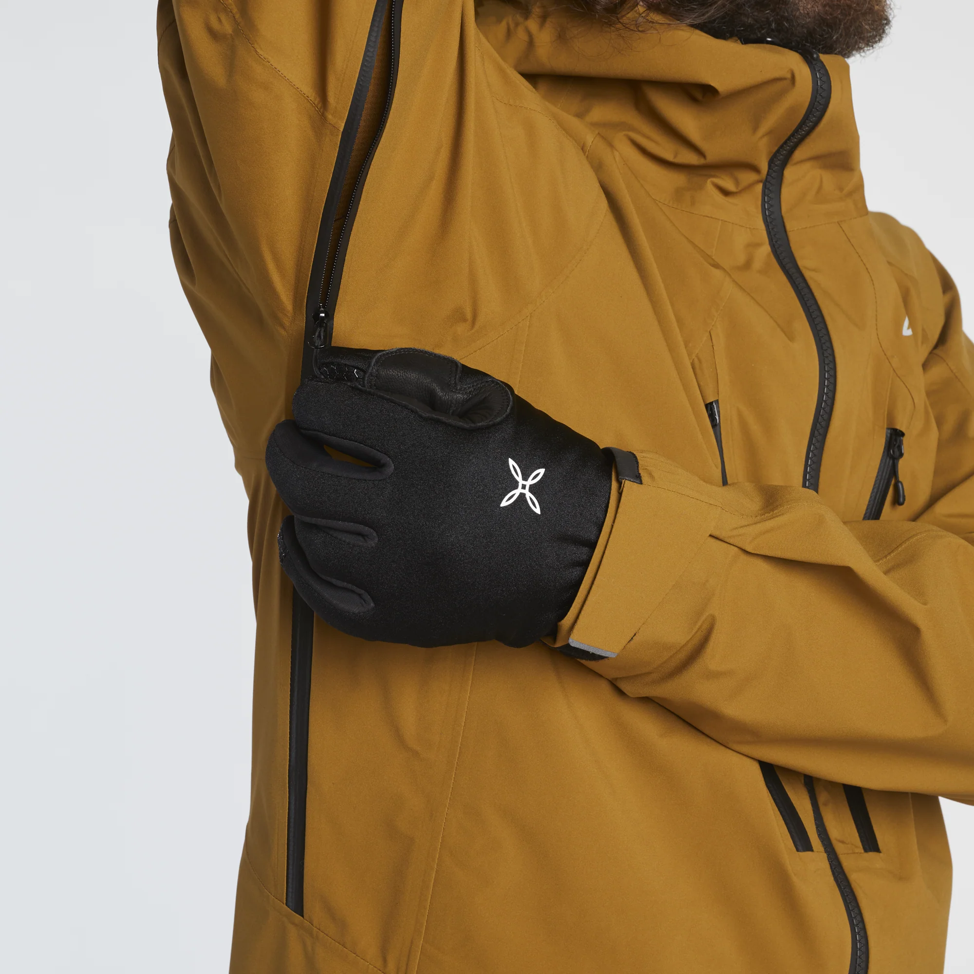 REACTIVE JACKET - Image 17