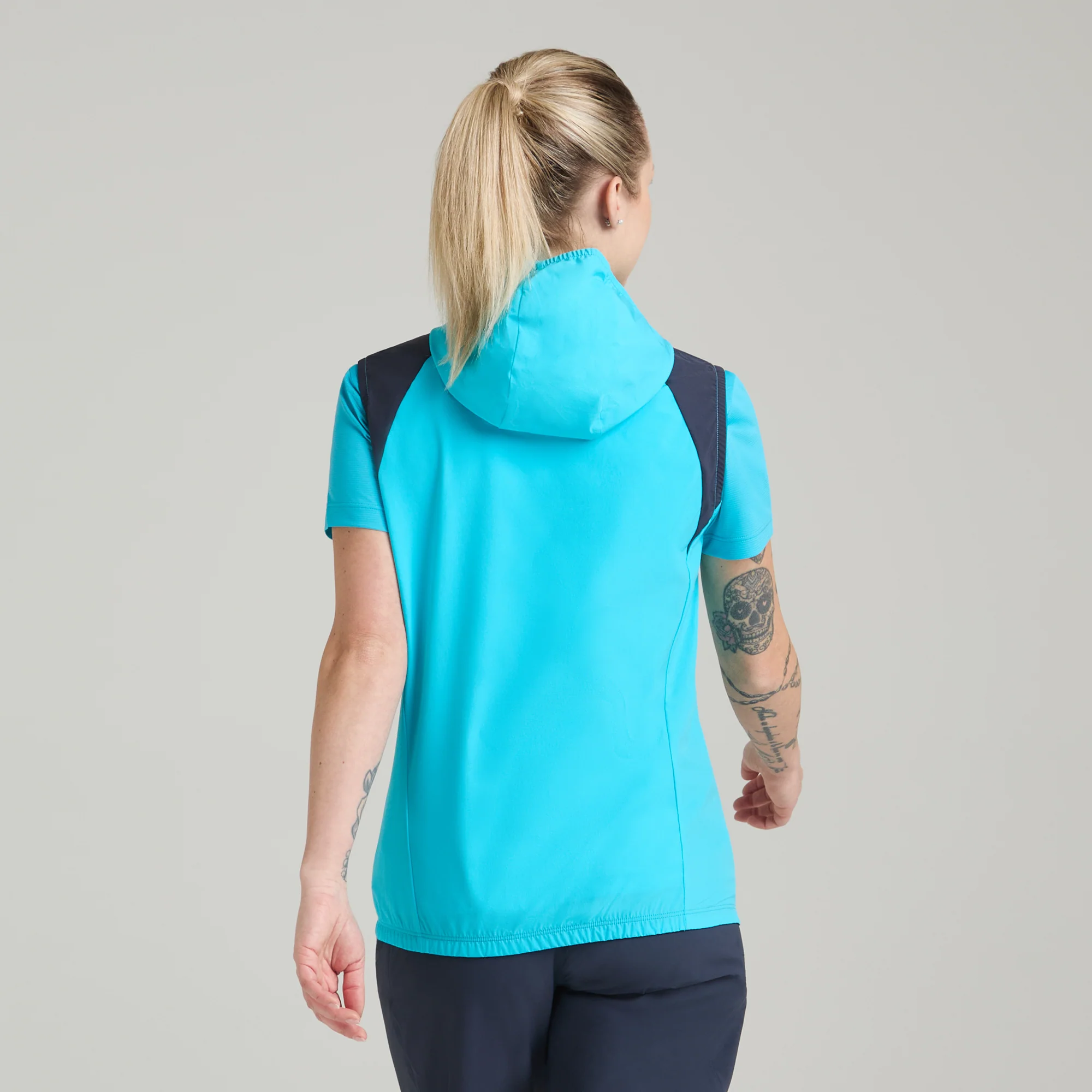 RISE HOODED VEST WOMAN - Image 11