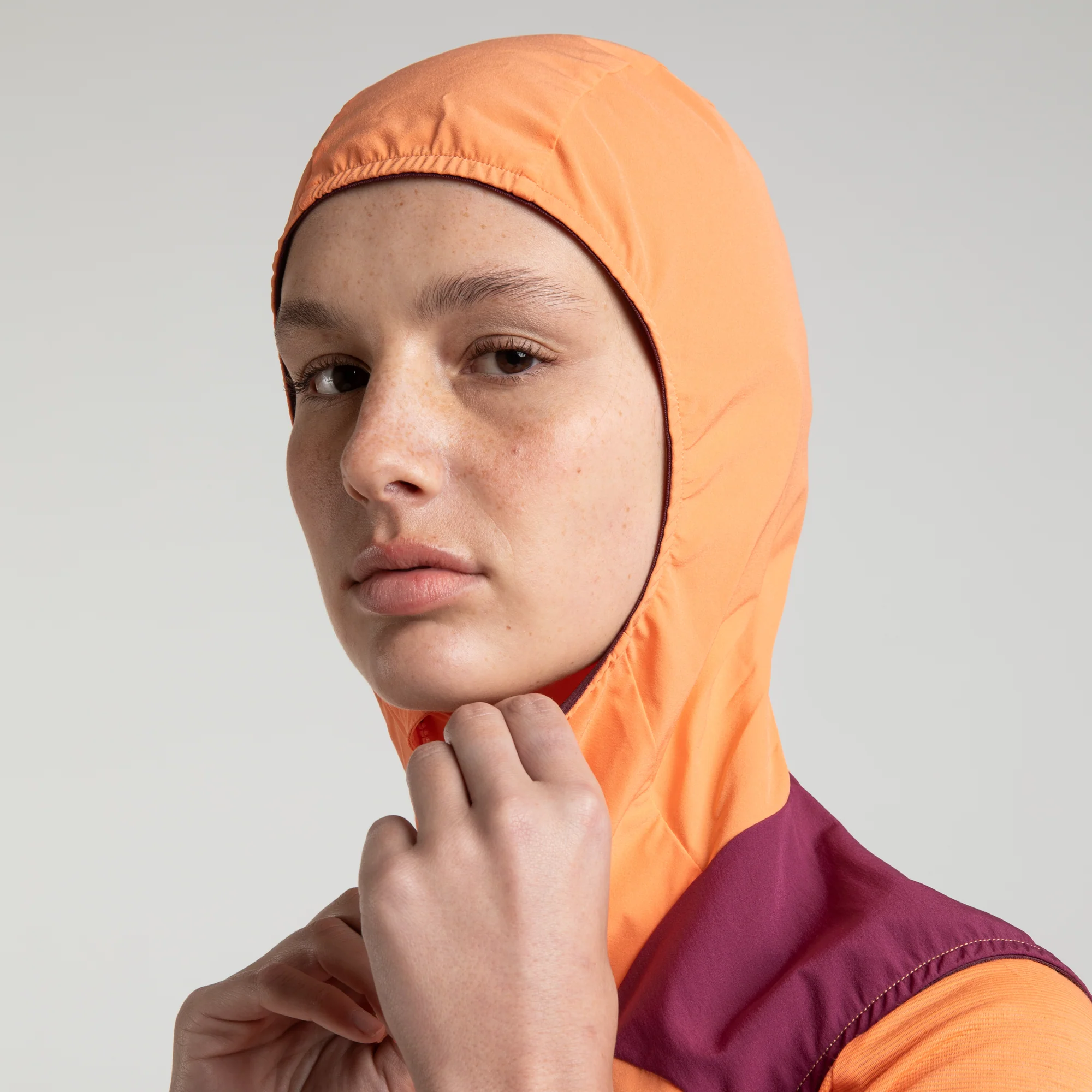 RISE HOODED VEST WOMAN - Image 34