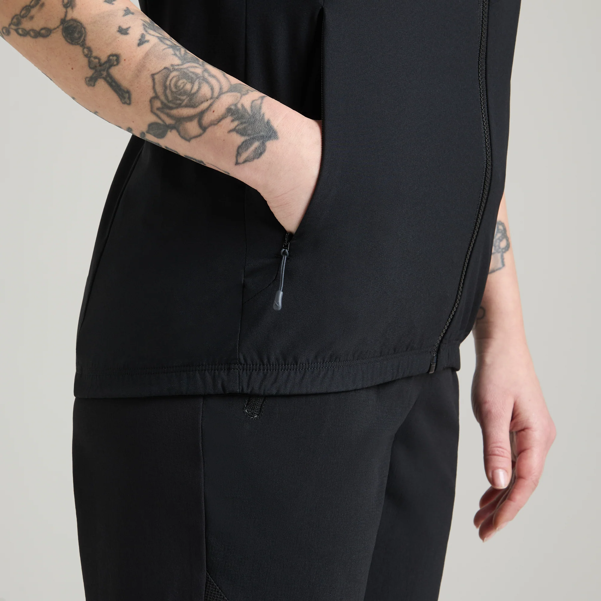 RISE HOODED VEST WOMAN - Image 37