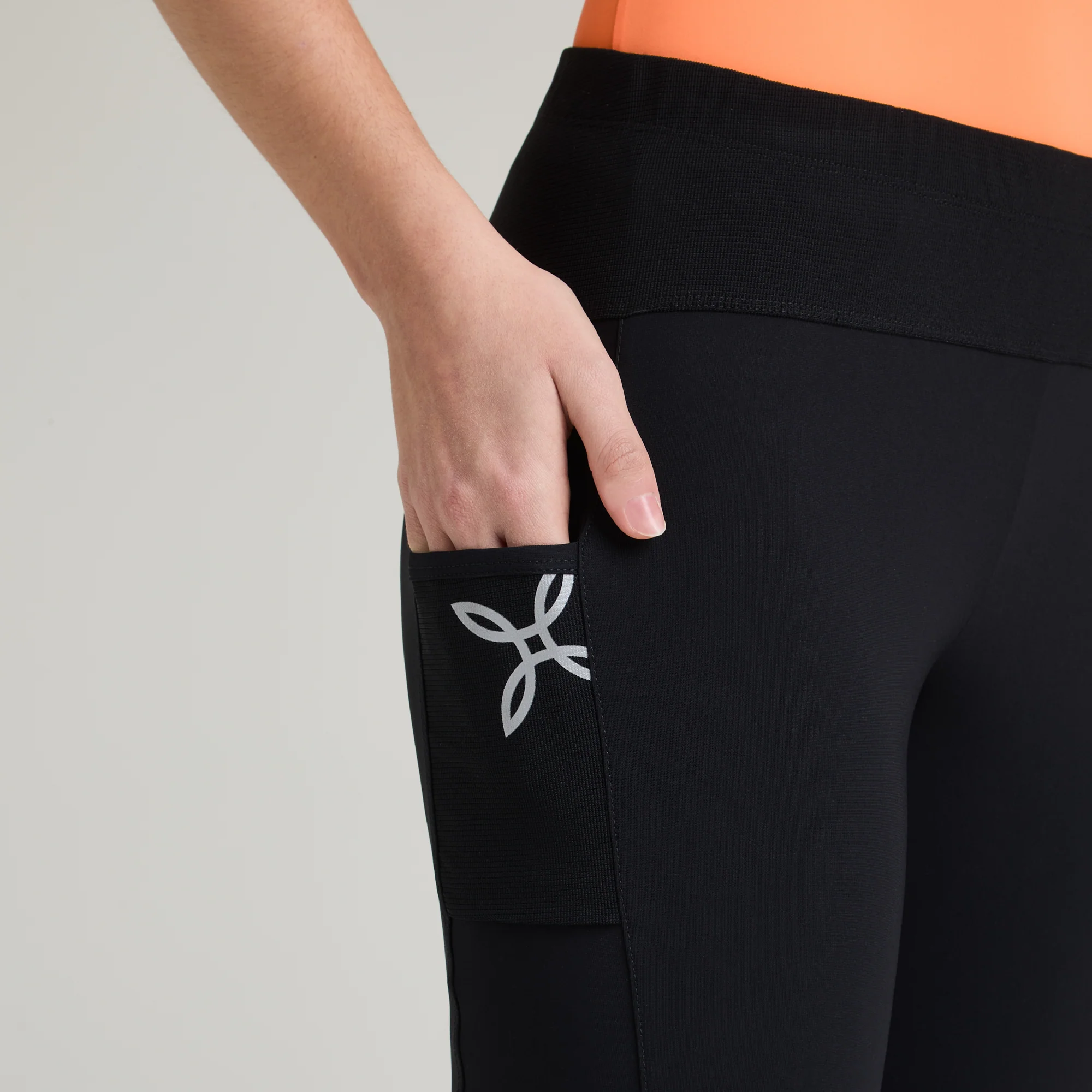 SOUND 3/4 PANTS WOMAN - Image 32