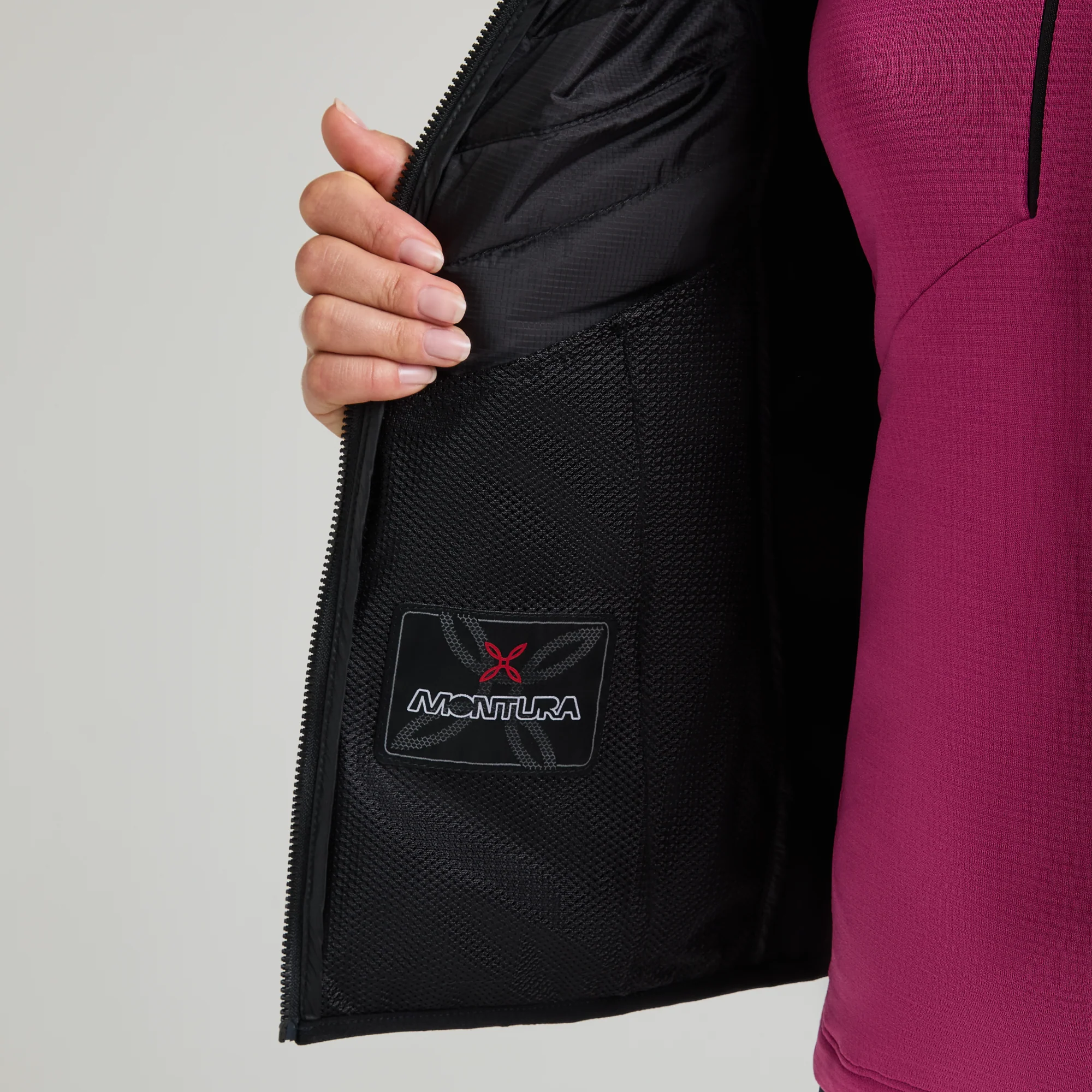 TRACE HYBRID VEST WOMAN - Image 8