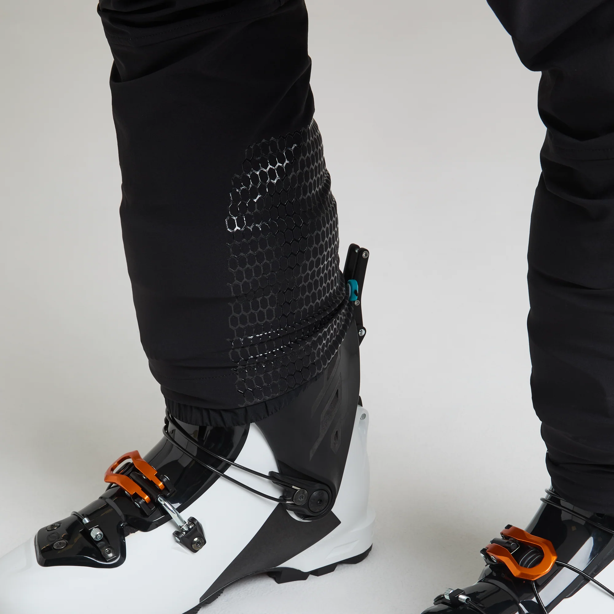 TRACE LIGHT PANTS - Image 11