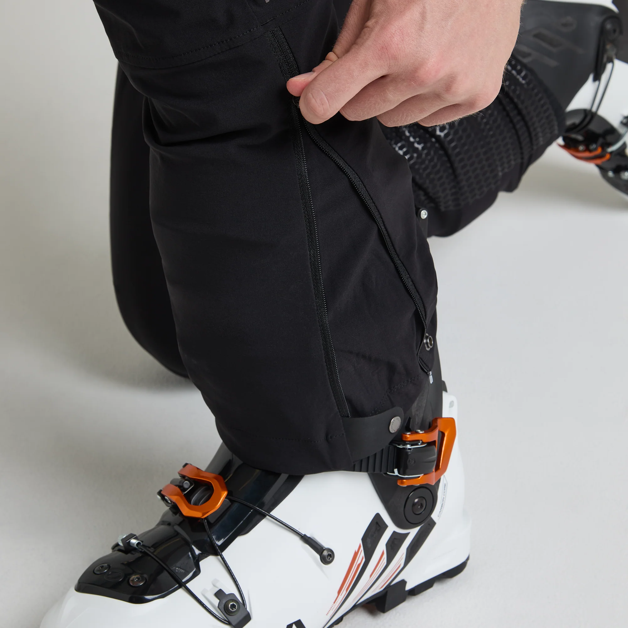 TRACE LIGHT PANTS - Image 12