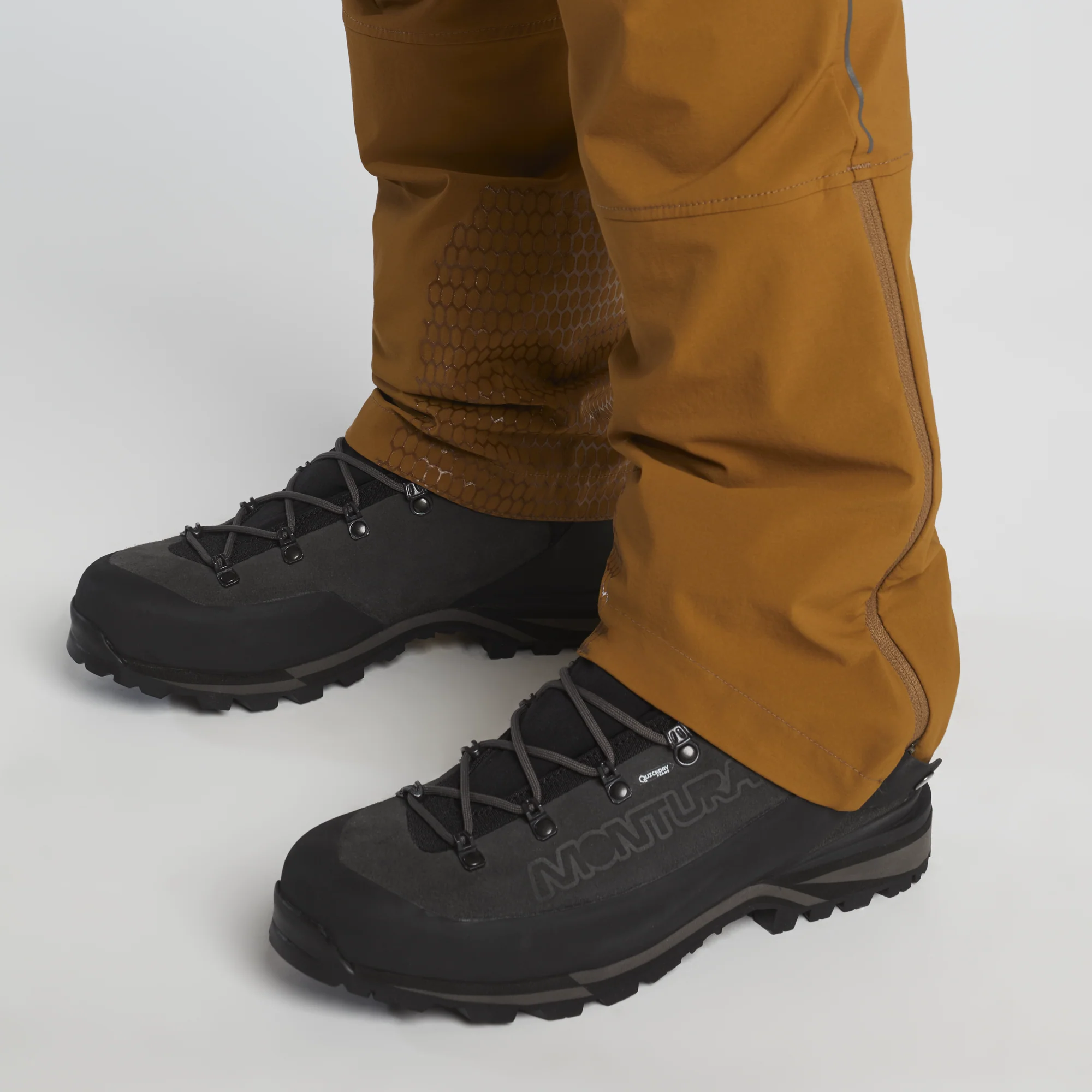 TRACE LIGHT PANTS - Image 18