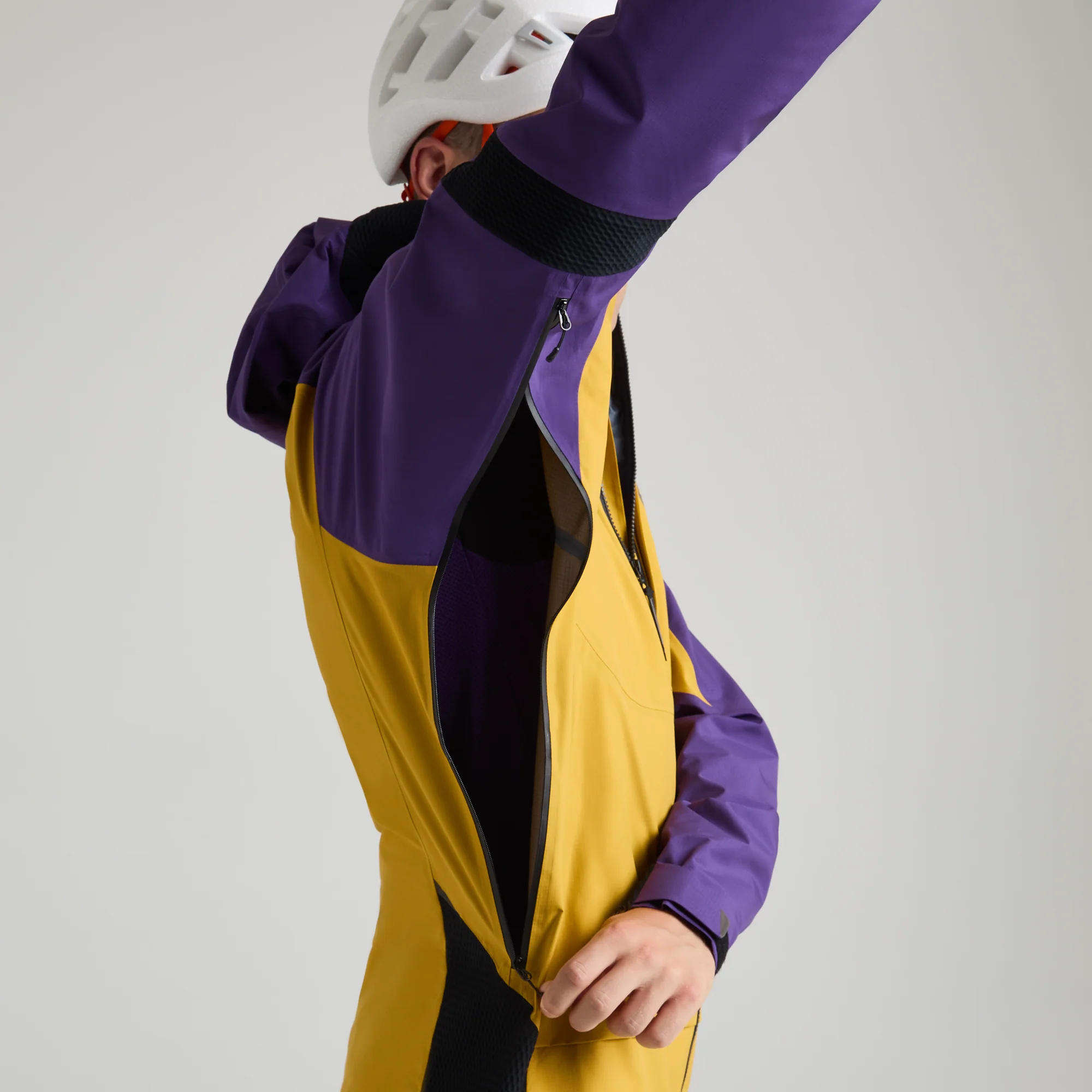 VERTIGO GTX PRO JACKET - Image 30