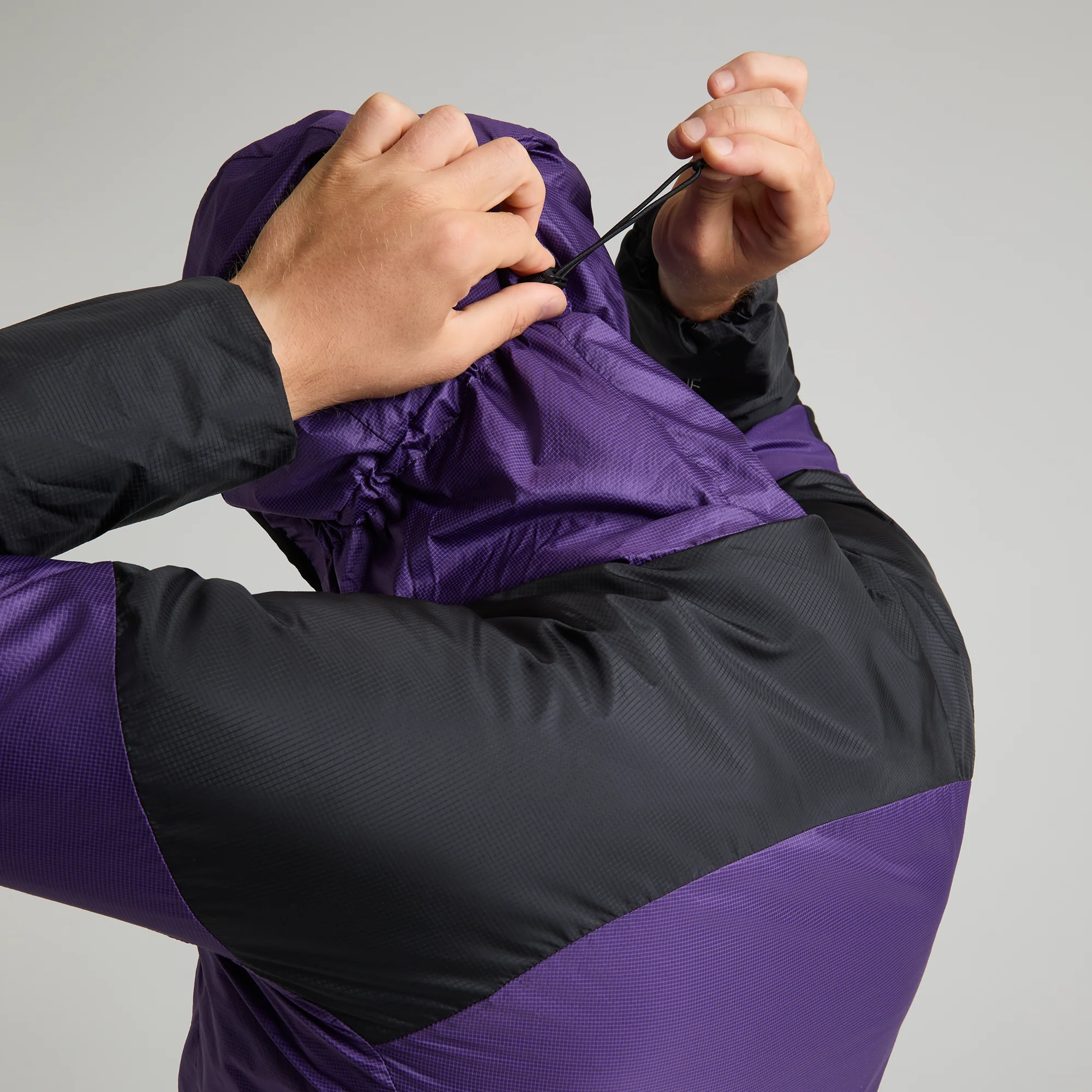 VERTIGO HYBRID HOODED JACKET - Image 38