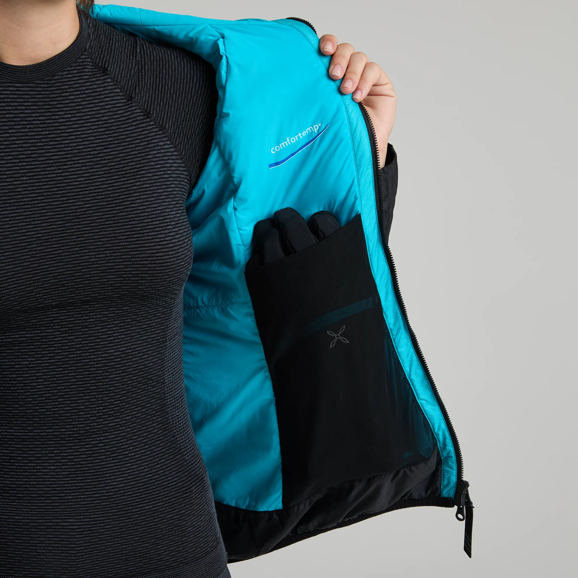 VERTIGO HYBRID HOODED JKT WOM. - Image 23
