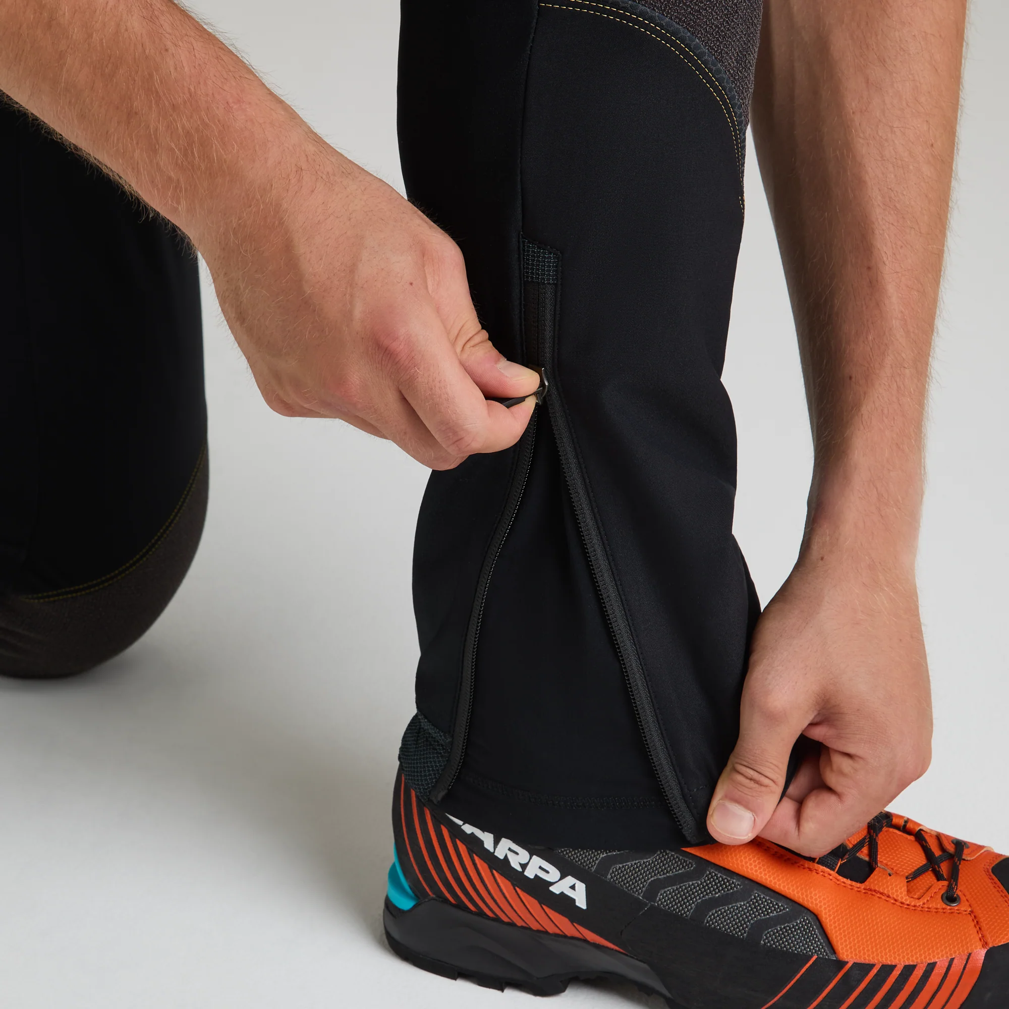 VERTIGO PANTS - Image 18